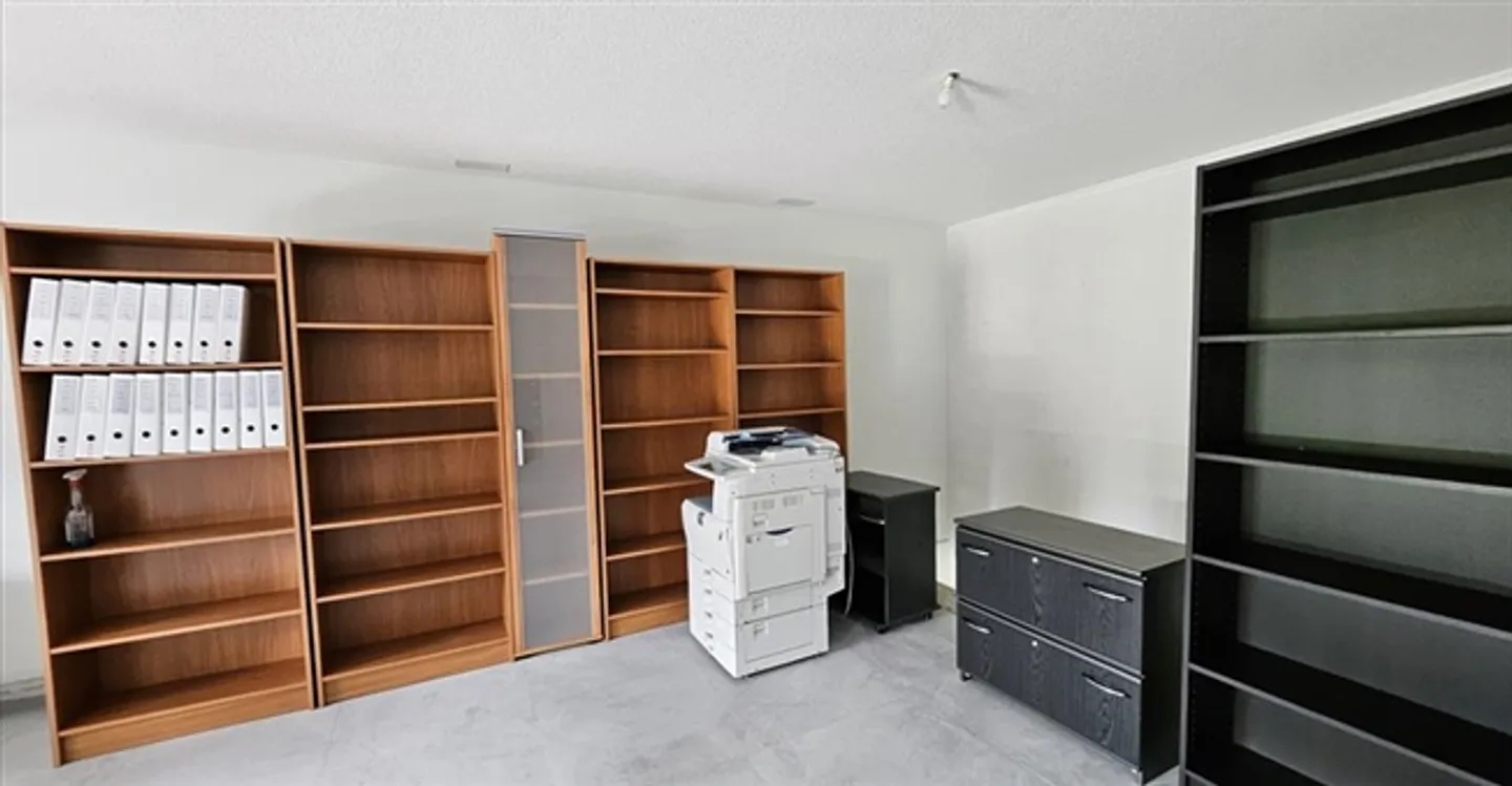 Commercio 2 stanze - Foto 1 di 8