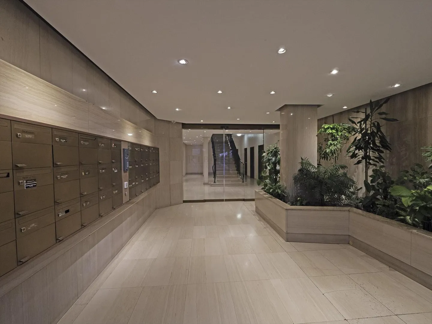 Miremont, Champel, appartement de standing avec balcon et dégagement - Photo 3 sur 4