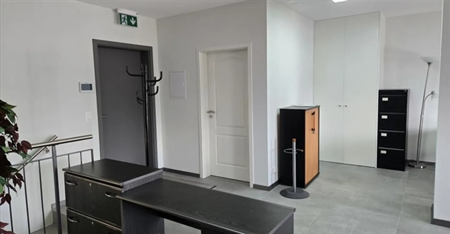 Commercio 2 stanze - Foto 7 di 8