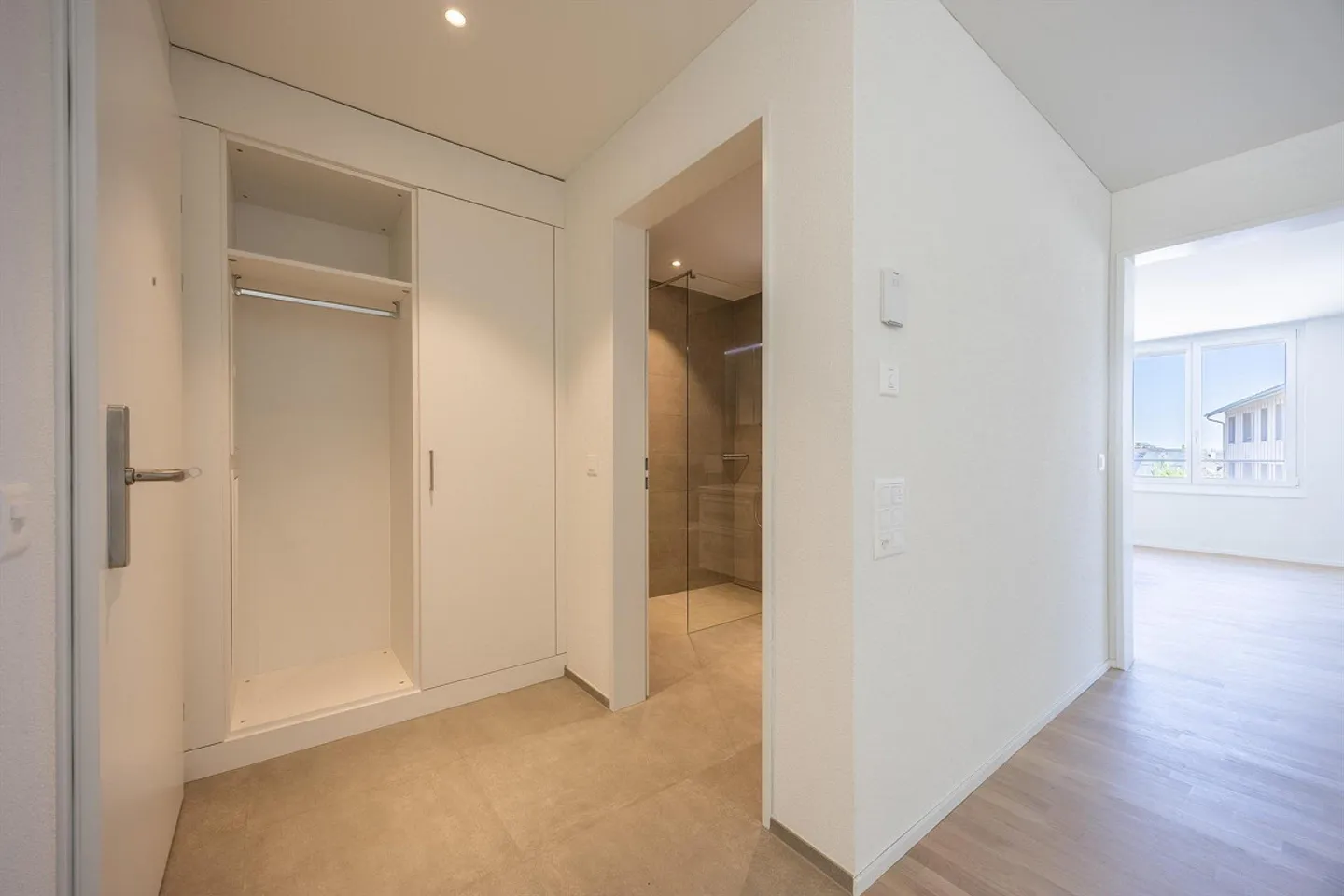Appartement atelier lumineux de 3.5 pièces avec loggia - Photo 4 sur 8