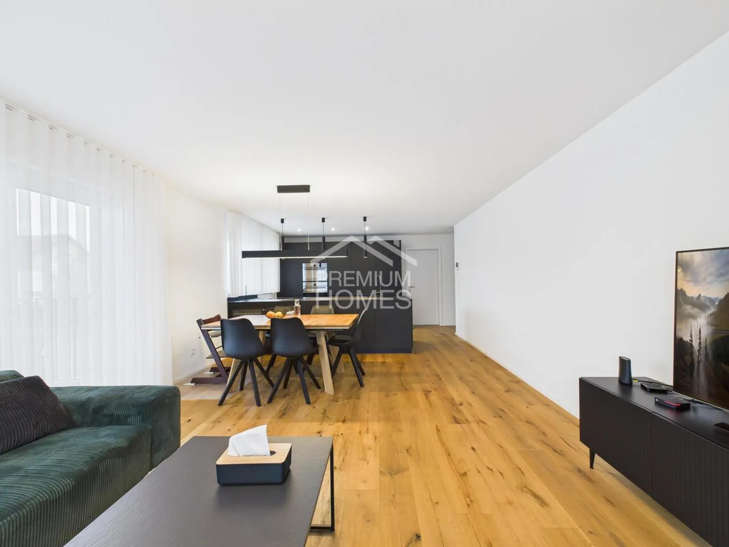 Exclusive apartment with dream kitchen, balcony & top connection - Photo 6 of 12