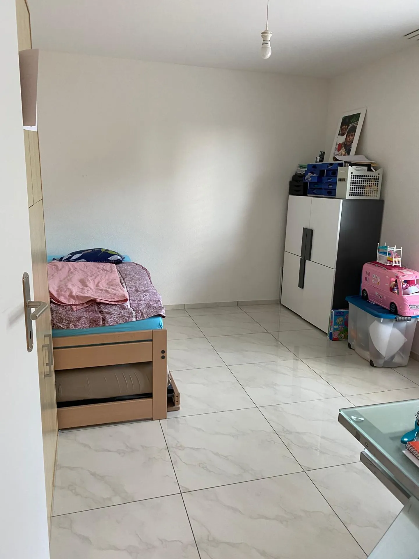 Moderne Wohnung mit grossem Balkon - Foto 8 von 11