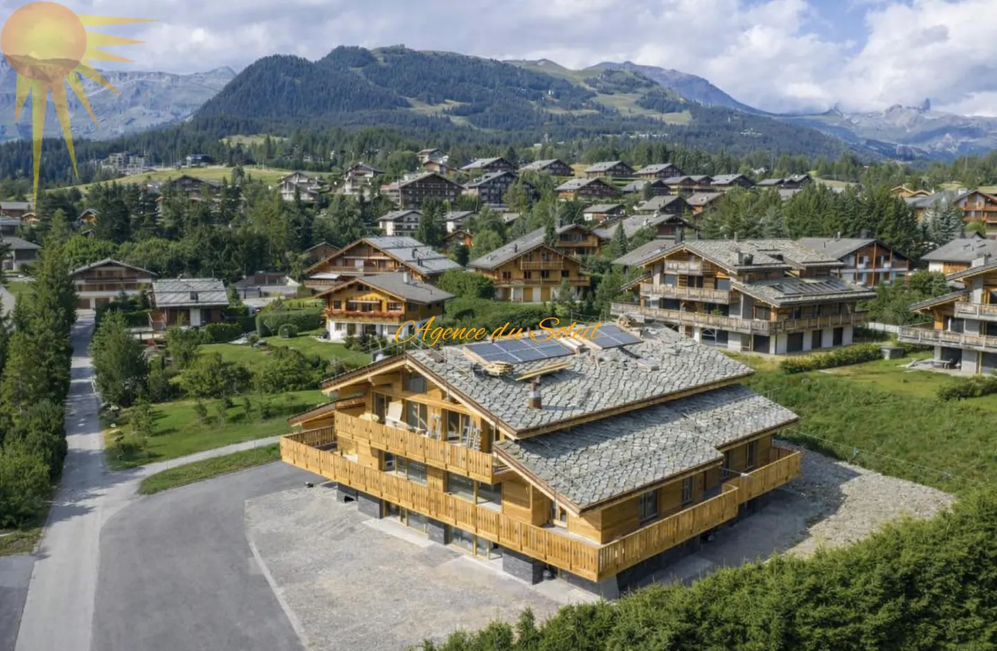 Exceptional 4.5-room apartment, new and ideally located in Crans!! - Photo 1 of 11