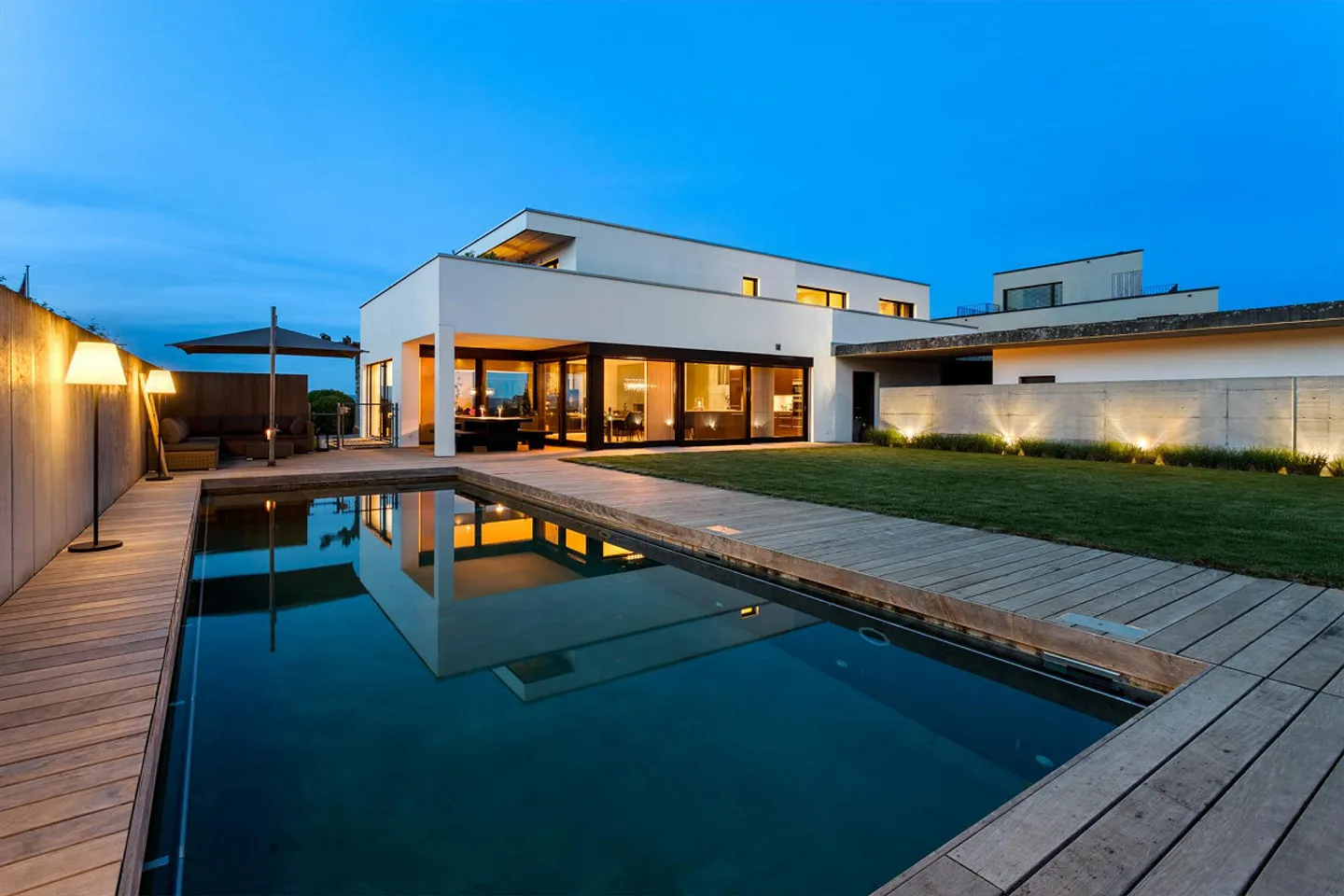 Loge above Lake Constance - Exclusive panoramic residence with unobstructed views - Photo 3 of 7