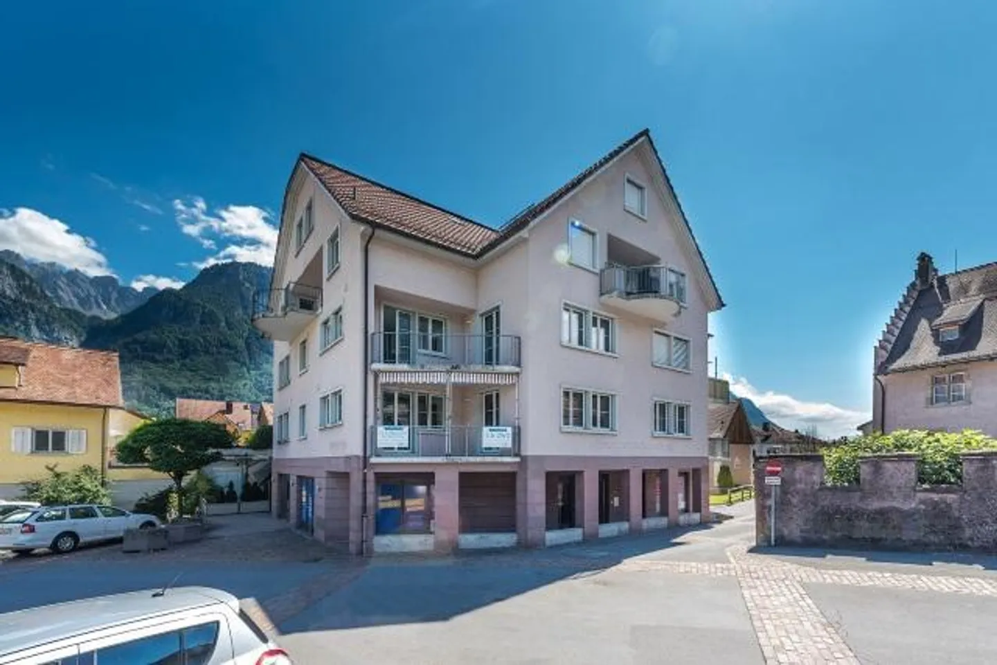 2.5 Room Apartment in Flums - Photo 1 of 5