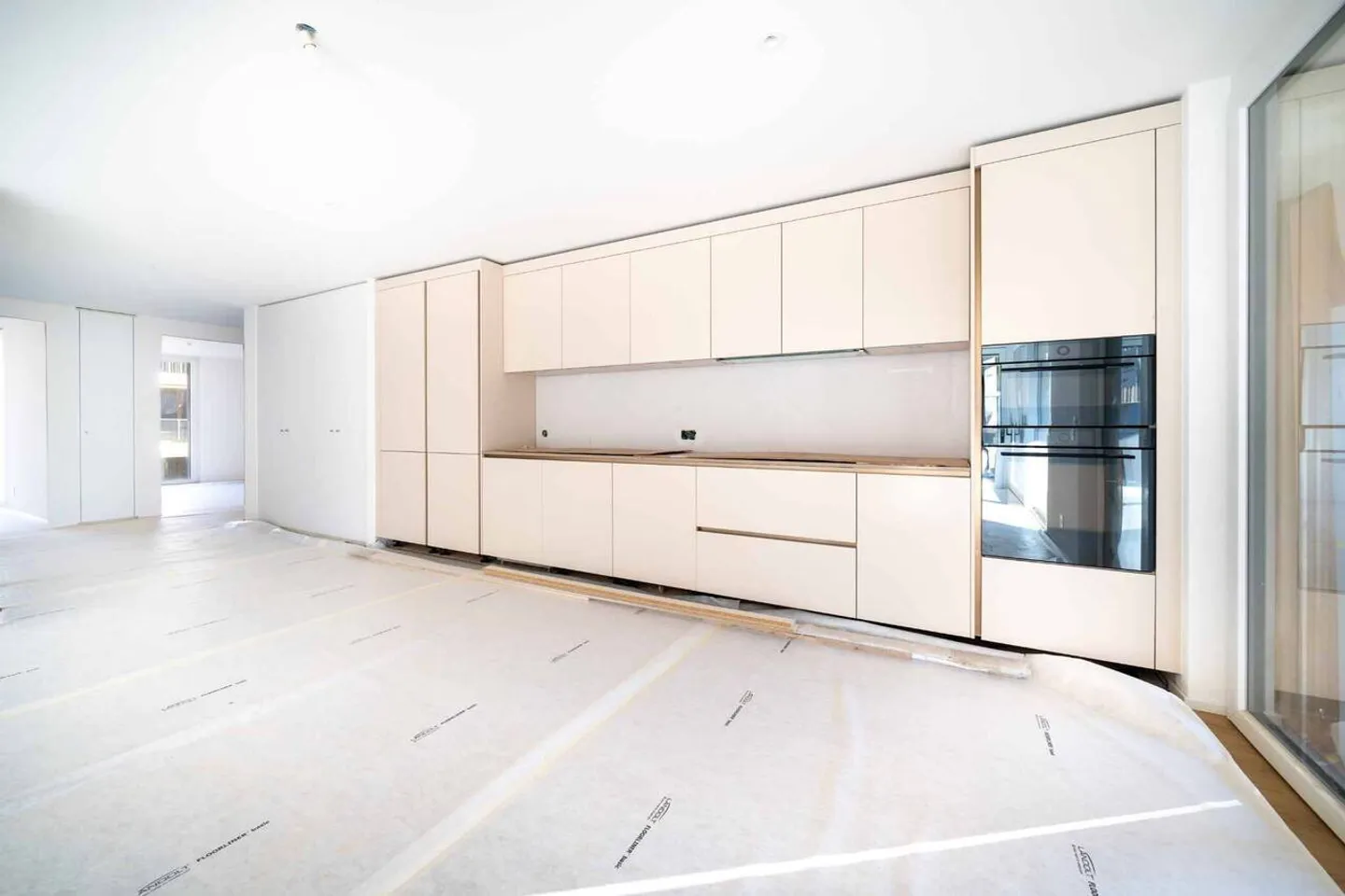 SURE HEARTTHROB MAGNIFICENT 4.5 ROOM NEW BUILD WITH BALCONY - Photo 3 of 10