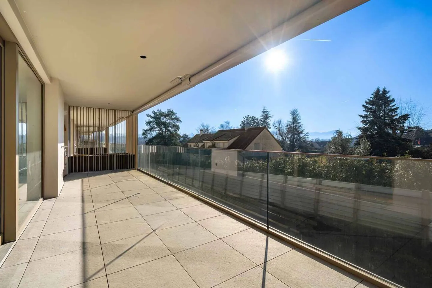 SURE HEARTTHROB MAGNIFICENT 4.5 ROOM NEW BUILD WITH BALCONY - Photo 4 of 10