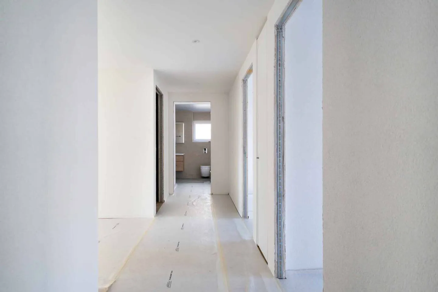 SURE HEARTTHROB MAGNIFICENT 4.5 ROOM NEW BUILD WITH BALCONY - Photo 5 of 10