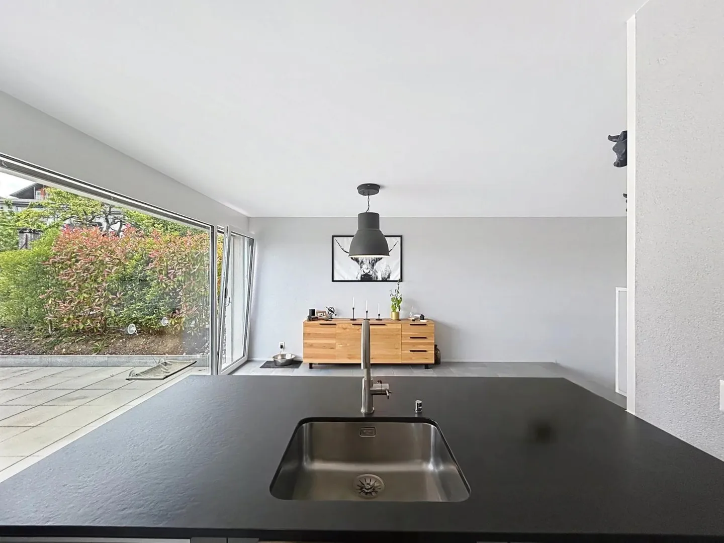 Villa contemporaine avec vue sur le lac - Photo 1 sur 12