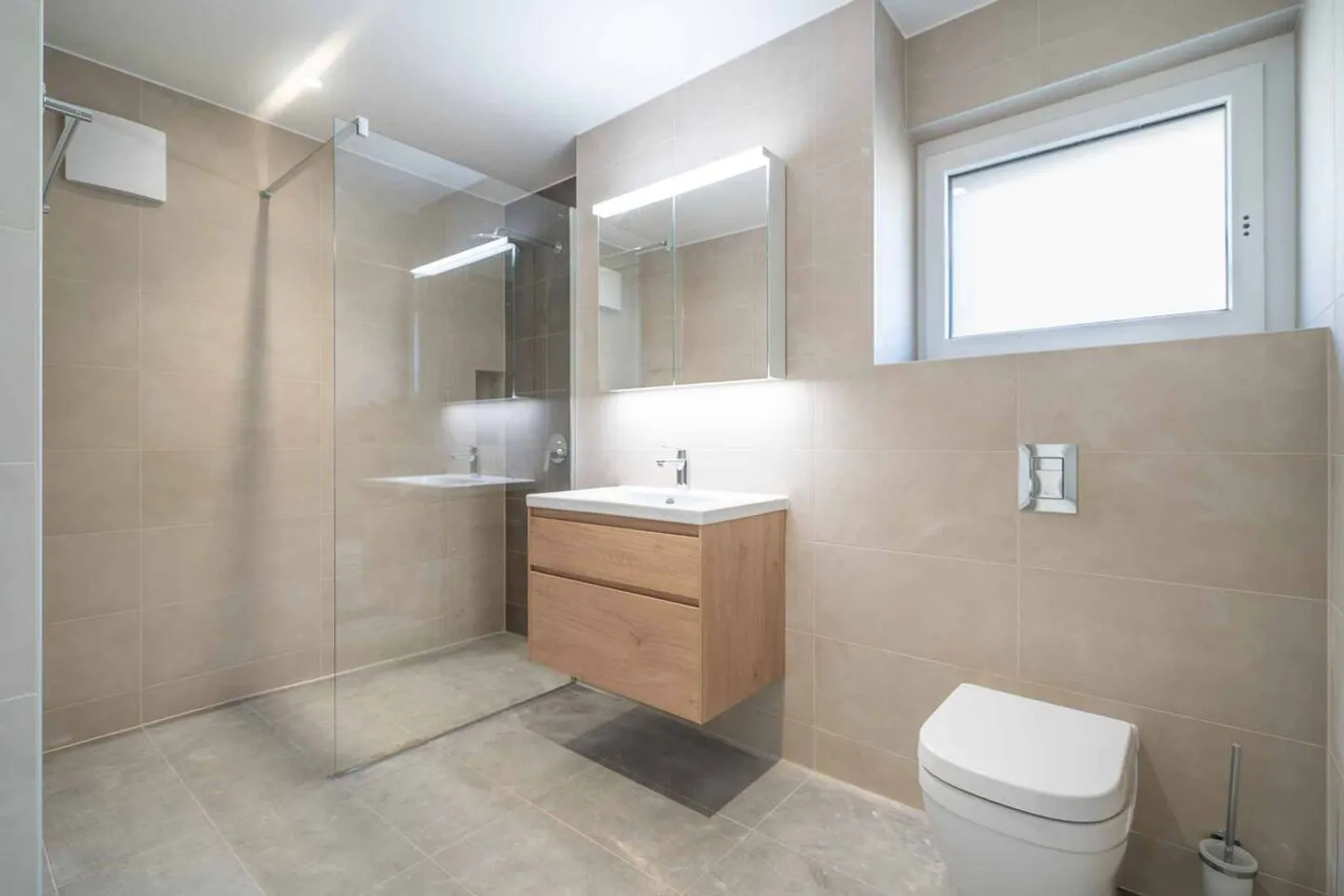 SURE HEARTTHROB MAGNIFICENT 4.5 ROOM NEW BUILD WITH BALCONY - Photo 10 of 10