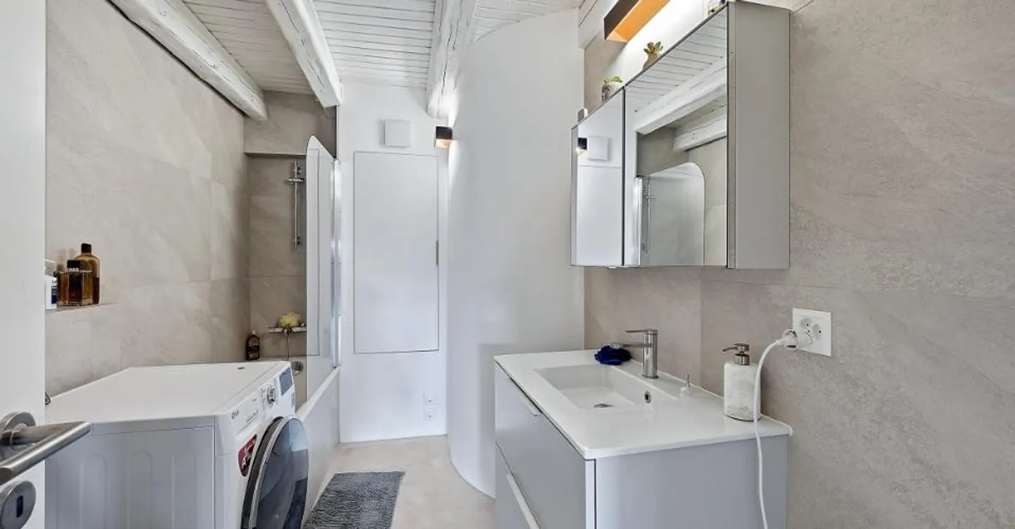 Triplex Charmant Rénové - Photo 10 sur 12