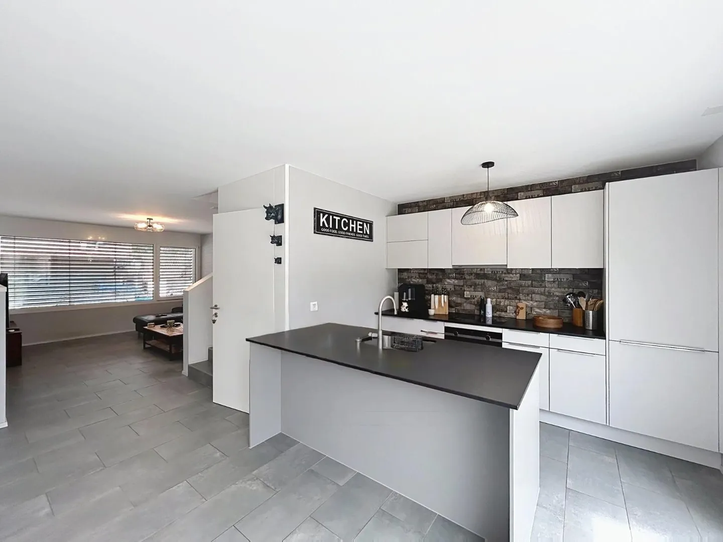 Villa contemporaine avec vue sur le lac - Photo 6 sur 12