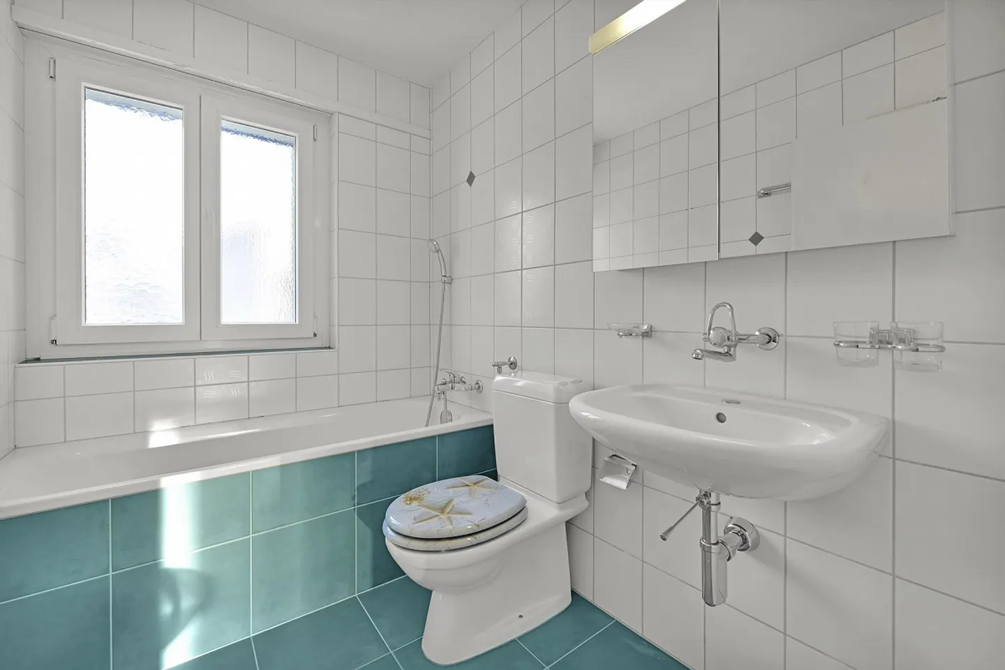 Here your family can feel at home! - Photo 3 of 8