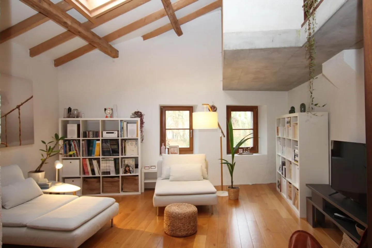 Furnished apartment for rent - Photo 1 of 2