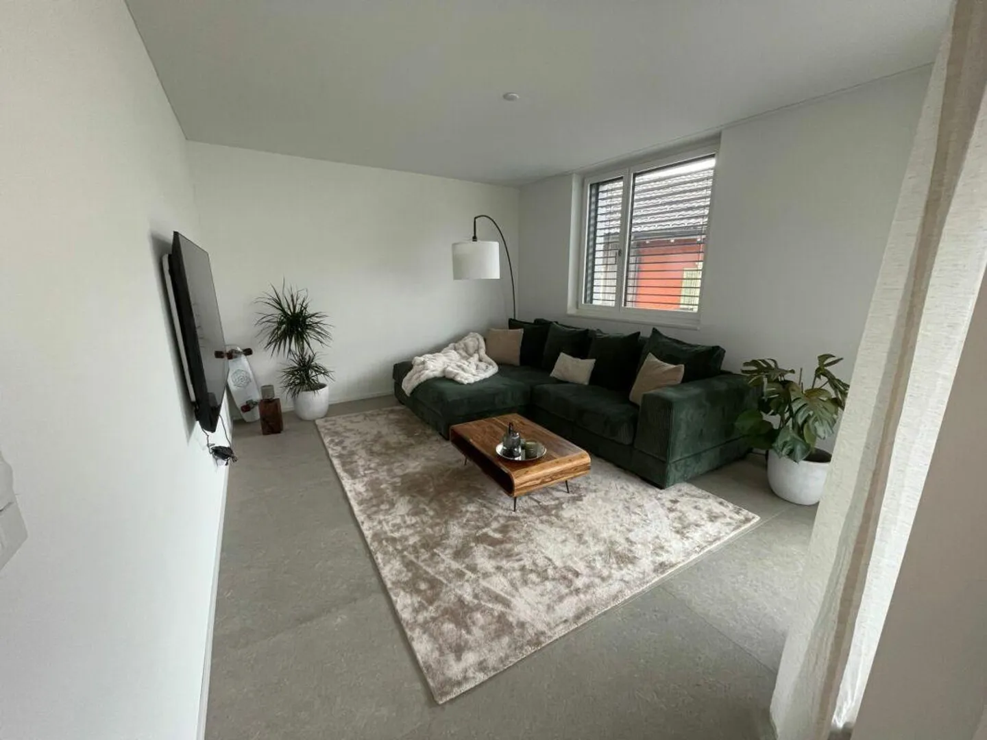 Beautiful modern 2.5 room apartment in the center of Buchs - Photo 2 of 7