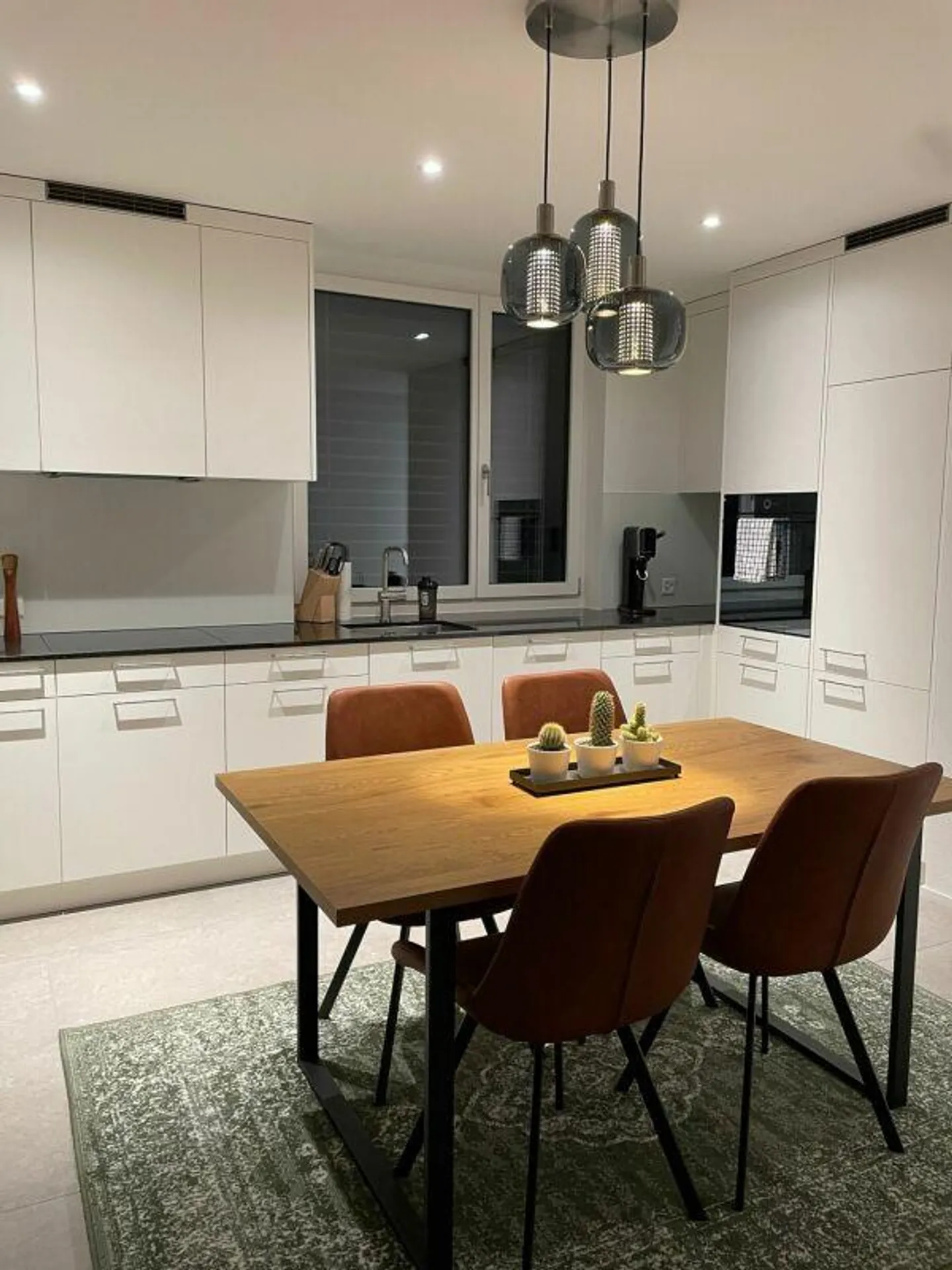 Beautiful modern 2.5 room apartment in the center of Buchs - Photo 3 of 7