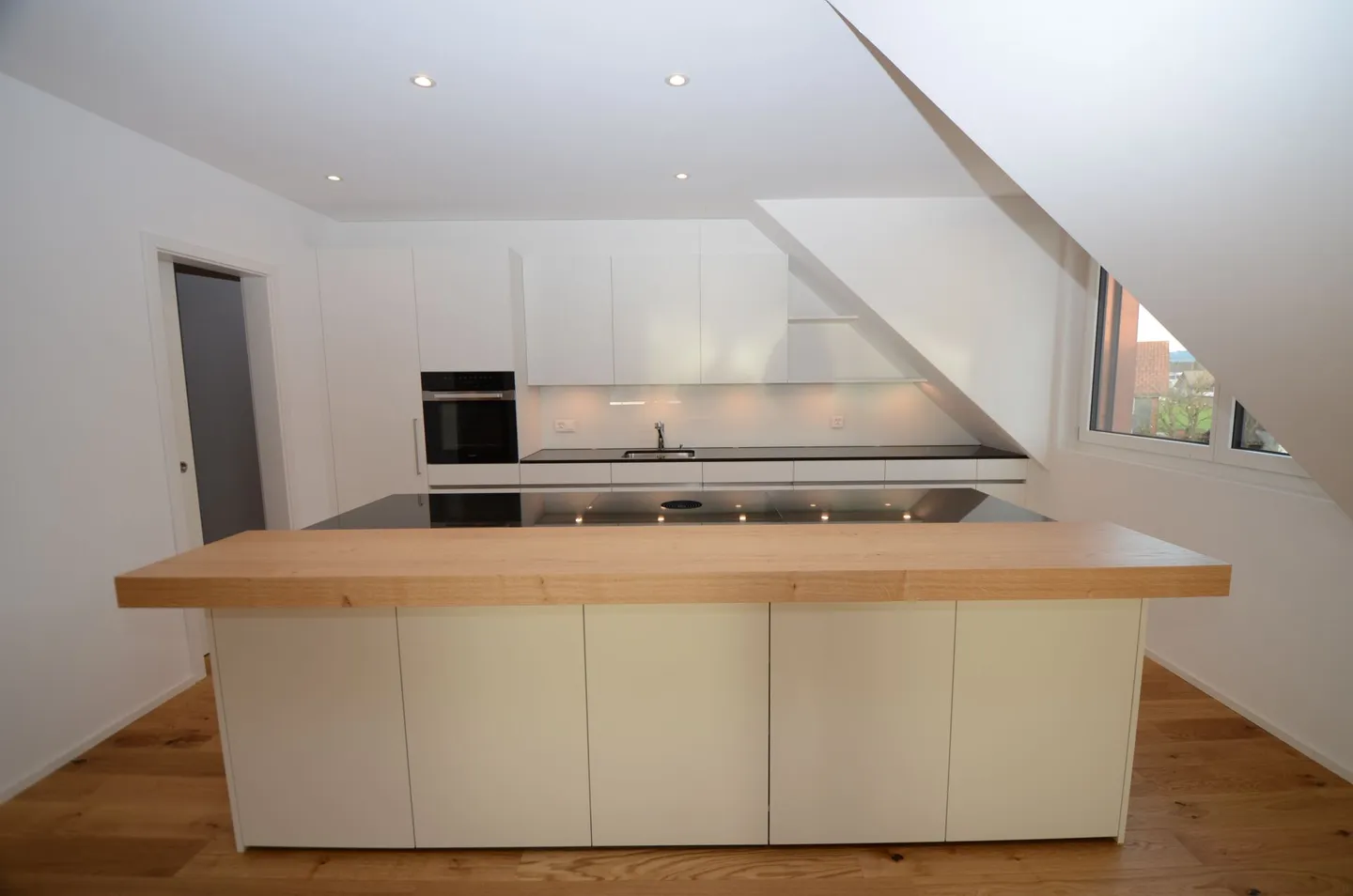 Beautiful Maisonette Apartment in 8500 Frauenfeld - Photo 2 of 15