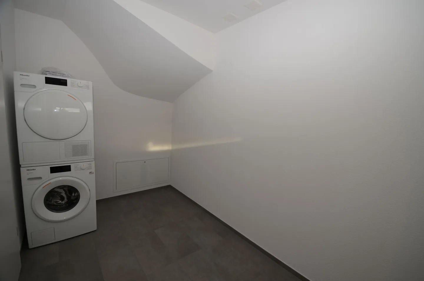 Beautiful Maisonette Apartment in 8500 Frauenfeld - Photo 9 of 15