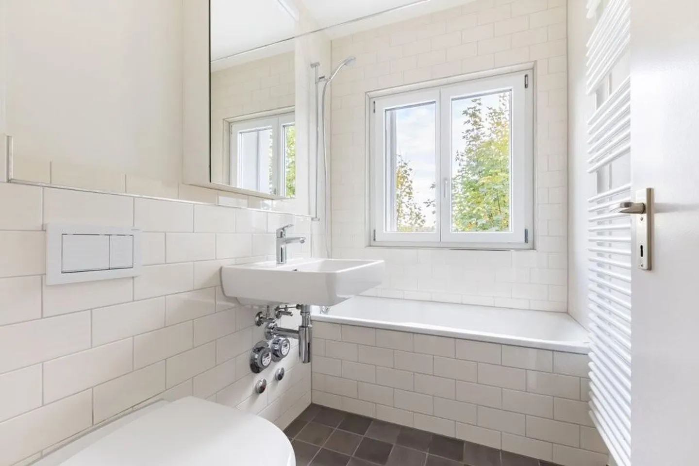 High Above the Rooftops of the City - Photo 3 of 7