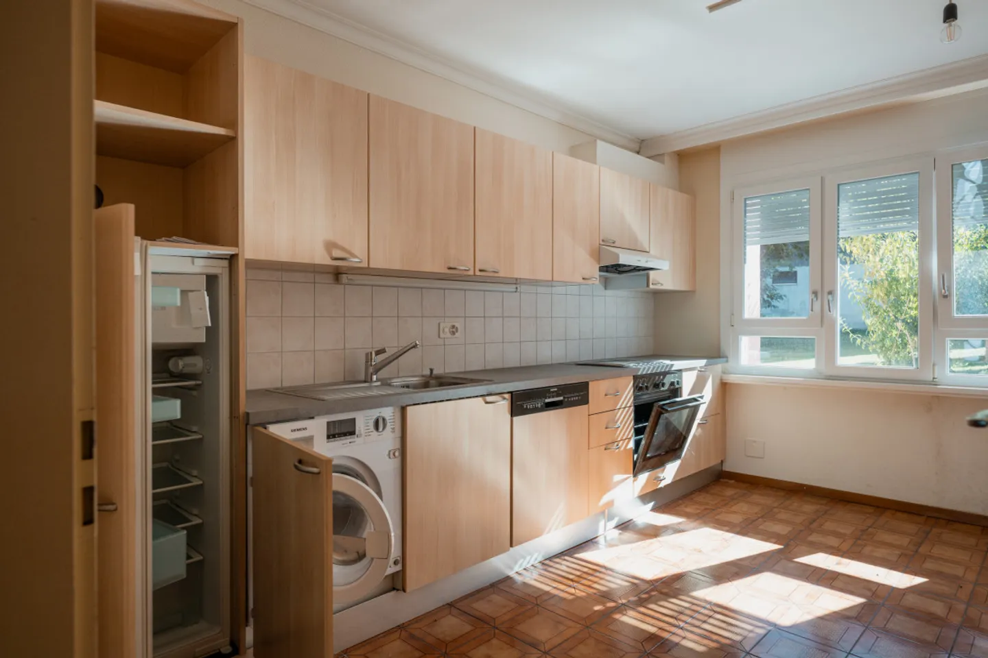 EXCLUSIVITY IMMO2Z: Individual villa with 6.5 rooms and independent apartment - Photo 11 of 14
