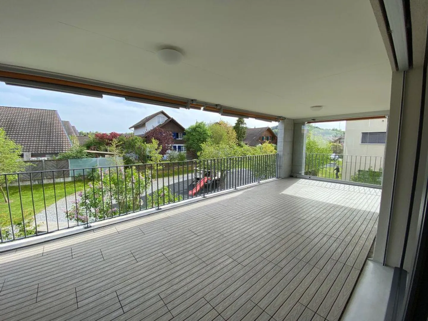 Moderne Familienhaus mit Balkon - Foto 10 von 10