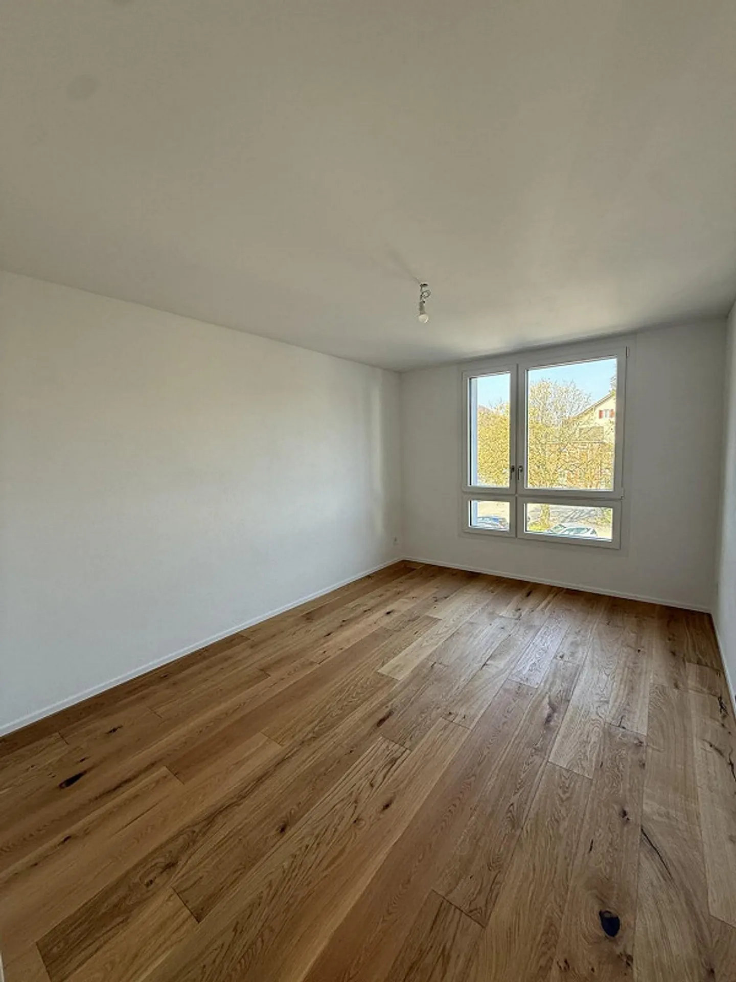 Modern new apartment with high-quality finish in the center of Sissach - Photo 11 of 12