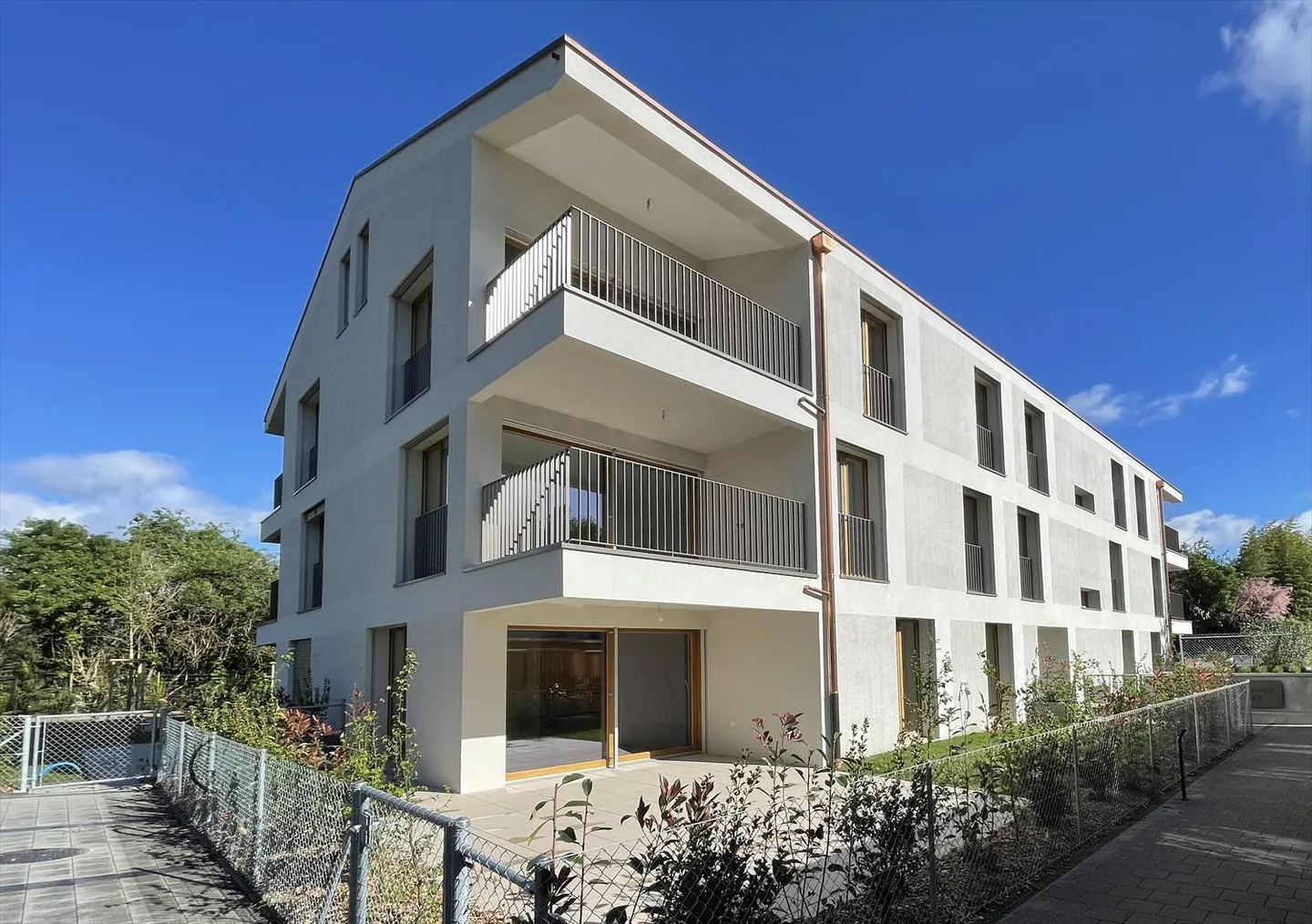 Appartement 4 pièces - Photo 1 sur 8