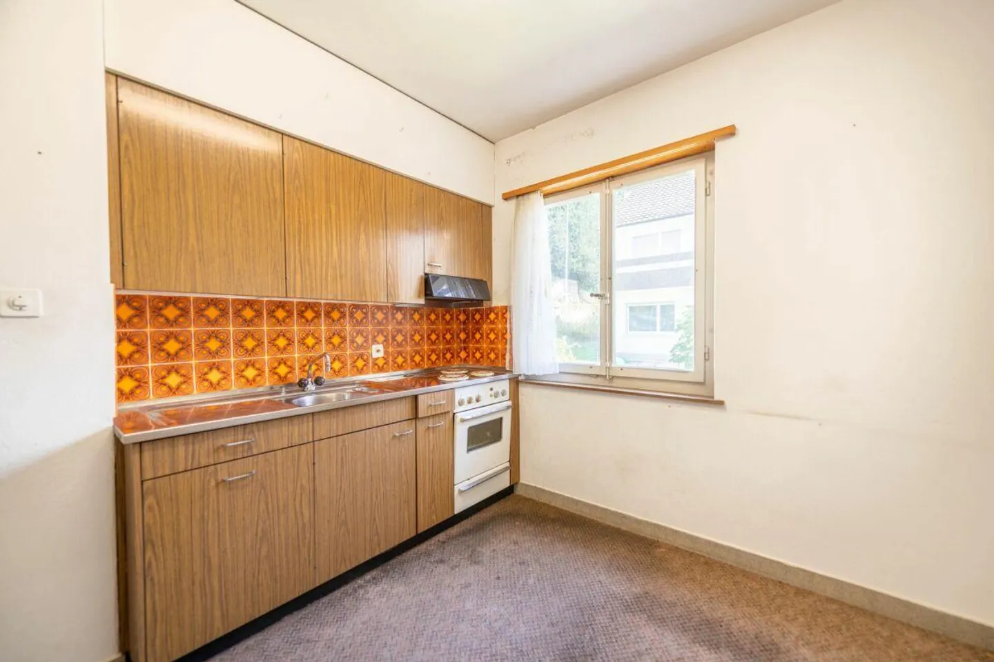 Charmantes Reiheneckhaus mit Garten und viel Potential - Foto 3 von 18