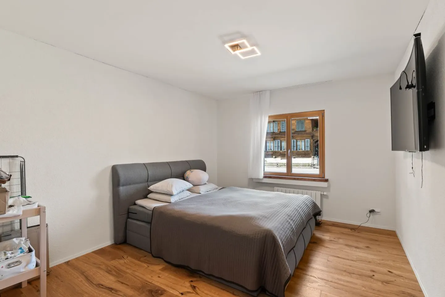 Spacious 4.5-Room Apartment - Photo 11 of 13