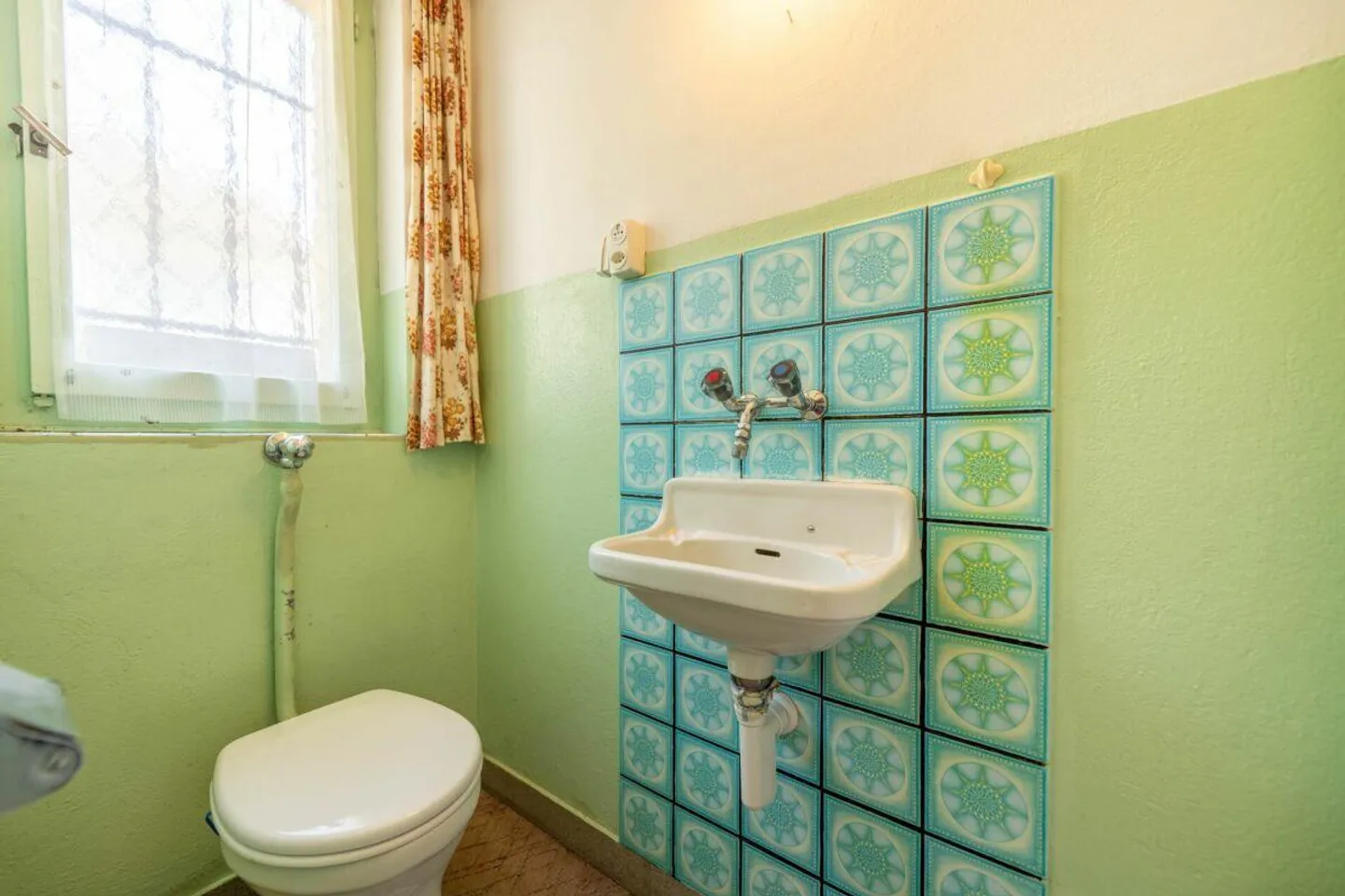 Charmantes Reiheneckhaus mit Garten und viel Potential - Foto 4 von 18