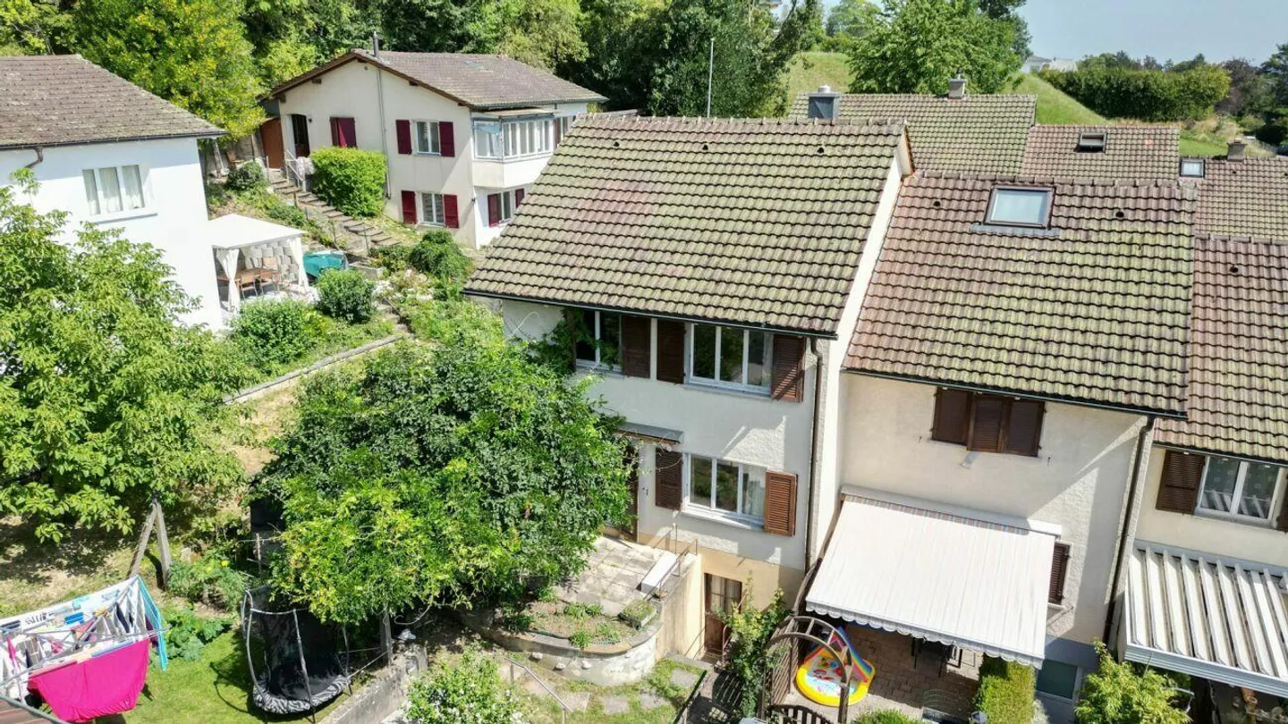 Charmantes Reiheneckhaus mit Garten und viel Potential - Foto 16 von 18