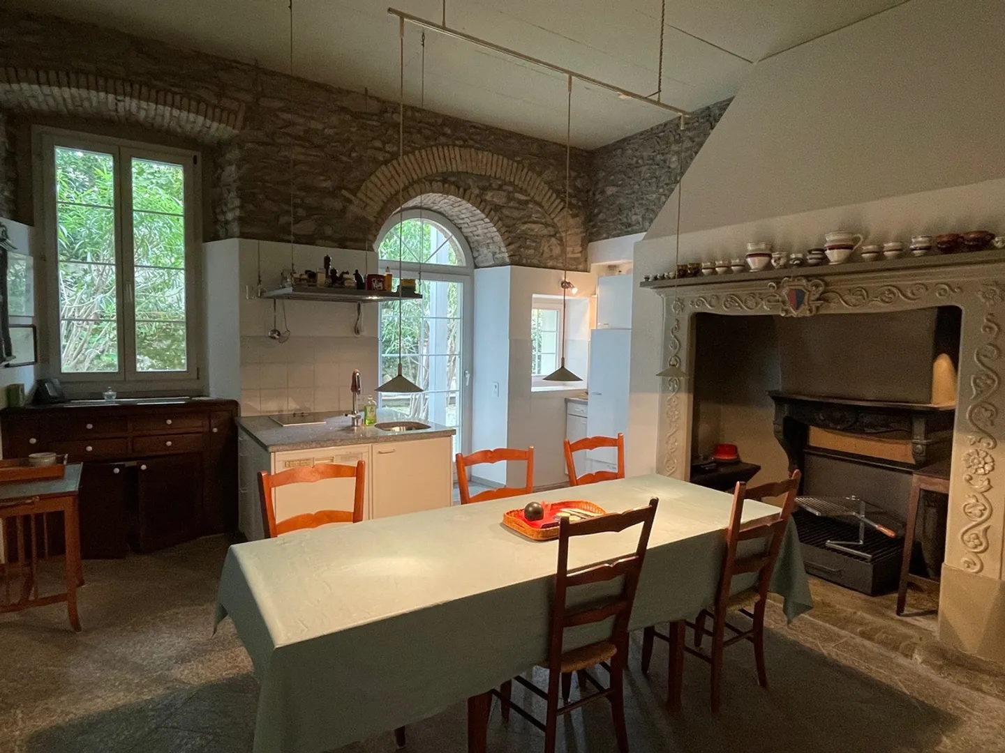 ANTICO E SIGNORILE PALAZZO - ANTIKES UND ELEGANTES HAUS - Foto 13 di 14