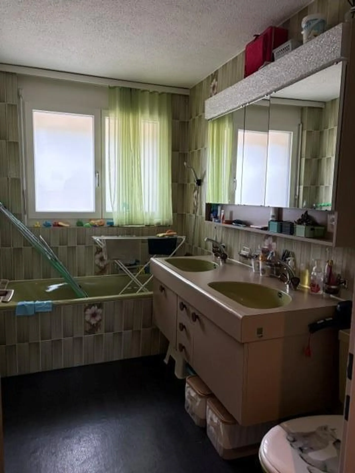 Vivre avec une vue sur les montagnes - Appartement spacieux de 4,5 pièces - Photo 9 sur 14