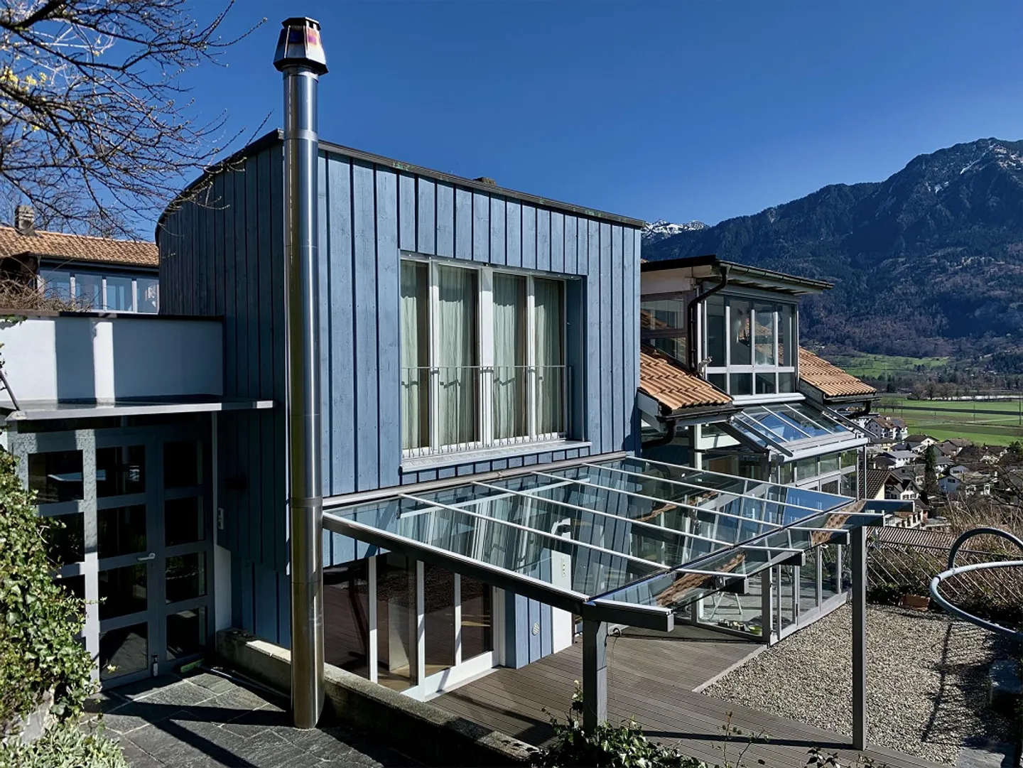 Einzigartiges Familienhaus mit Aussicht - Foto 3 von 8