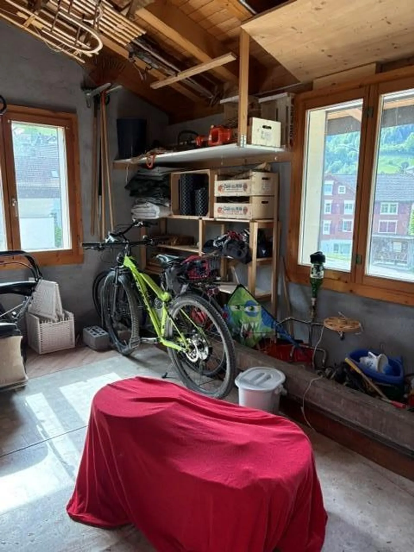 Vivre avec une vue sur les montagnes - Appartement spacieux de 4,5 pièces - Photo 13 sur 14