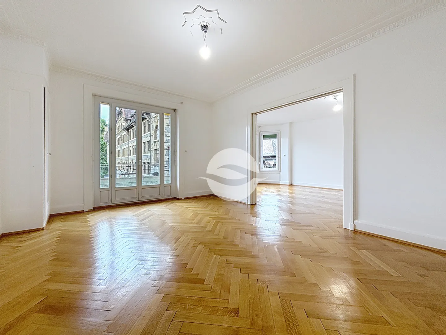 Elegante appartamento di 6 stanze - Foto 2 di 10