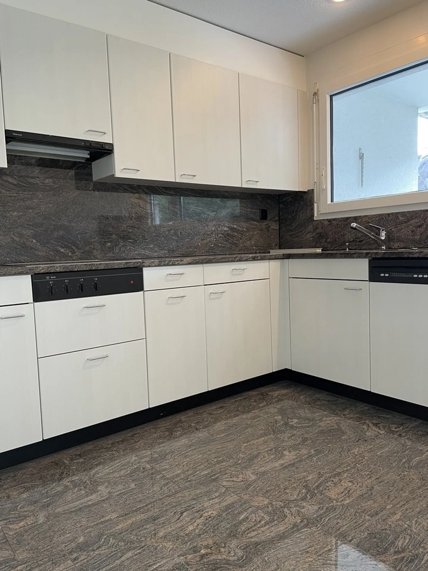 Apartment for rent in a quiet residential area at Zollikerberg - Photo 4 of 9