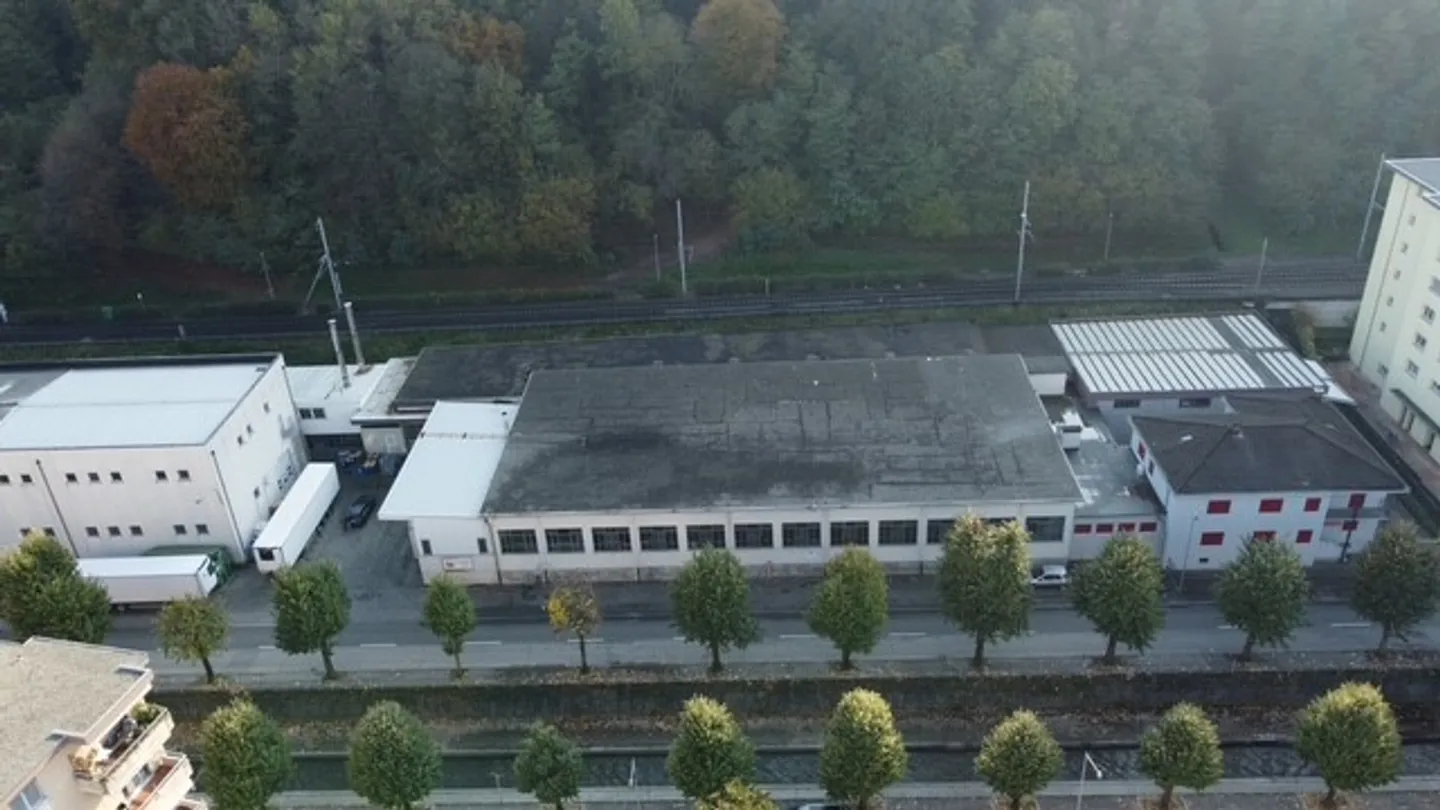 Vente de propriété commerciale - Artisanat à Chiasso - Photo 1 sur 9