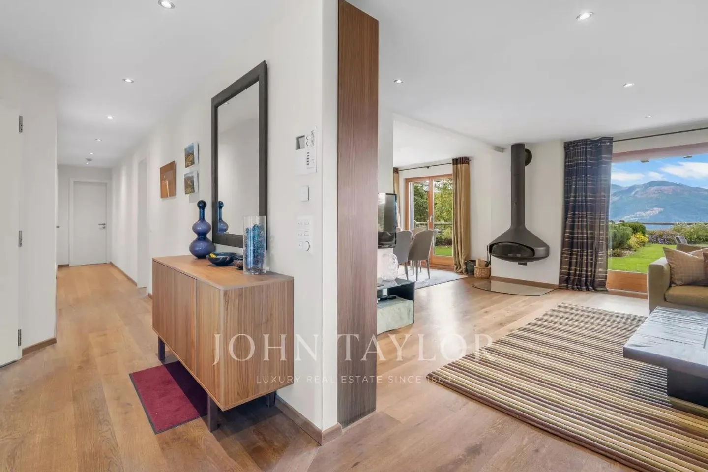 Apartment with 4.5 rooms ski-in/ski-out in Crans-Montana - Plans-Mayens - Photo 3 of 12