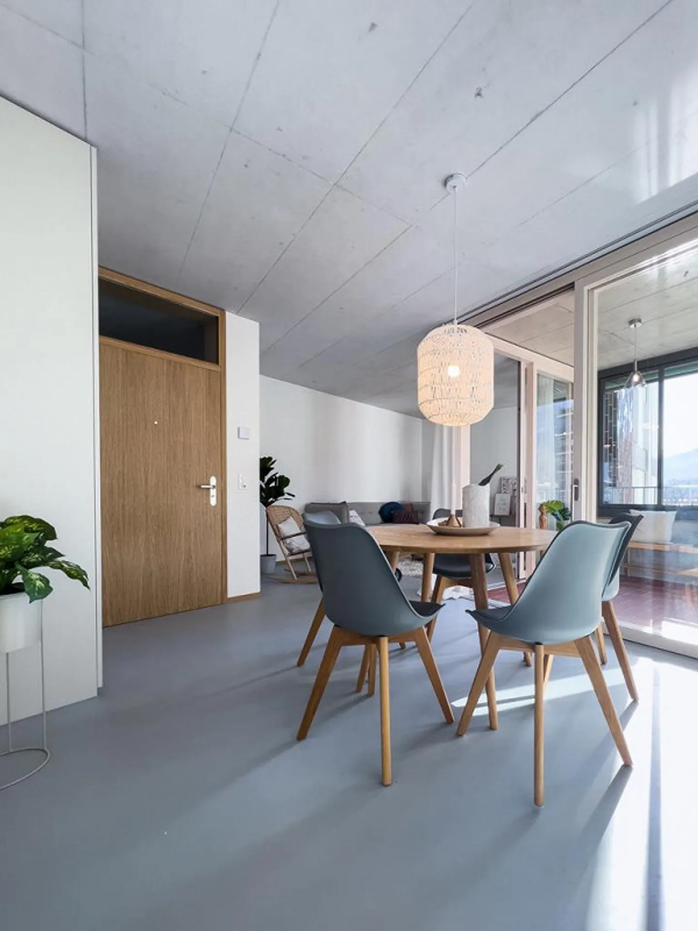 Urban Living with a Feel-Good Factor - Photo 3 of 9