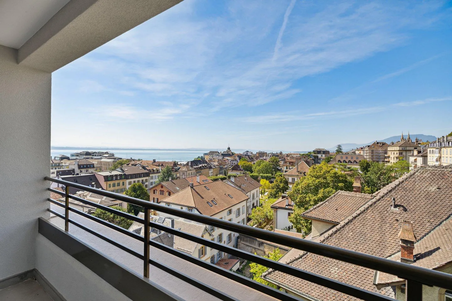 Magnificent 3.5-room attic apartment on the 7th floor with spectacular views - Photo 8 of 9