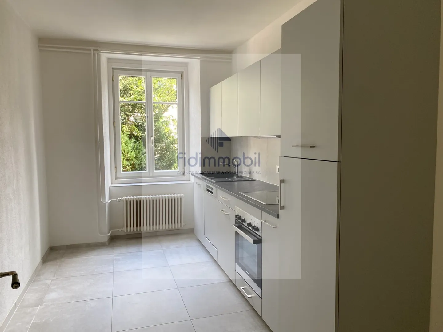 Appartement 2 pièces rénové - Photo 1 sur 6