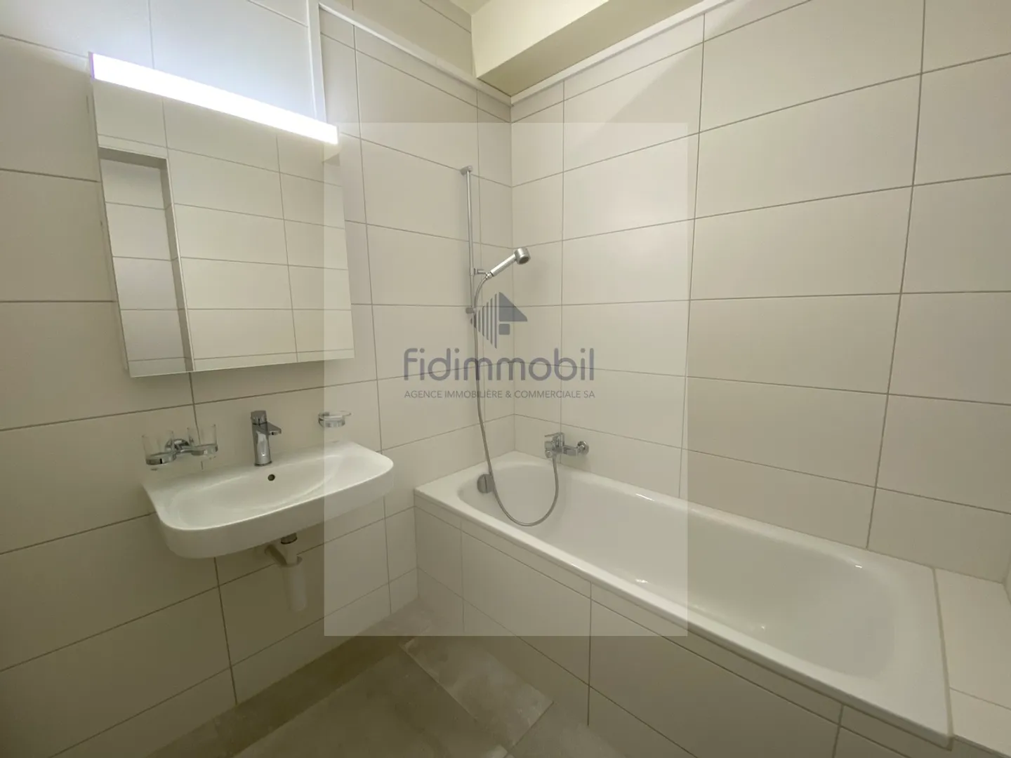 Appartement 2 pièces rénové - Photo 5 sur 6
