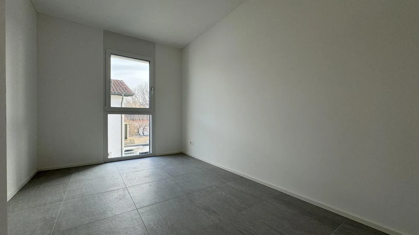 APPARTEMENT ÉLÉGANT 3.5 PIÈCES AVEC TERRASSE - GENESTRERIO - Photo 10 sur 13