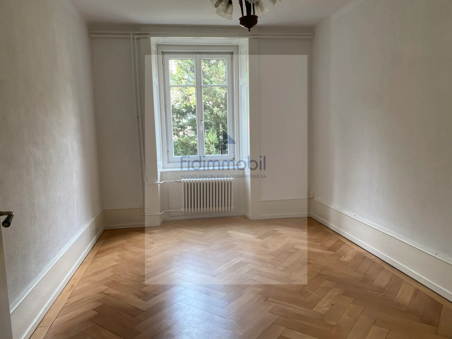 Appartement 2 pièces rénové - Photo 2 sur 6