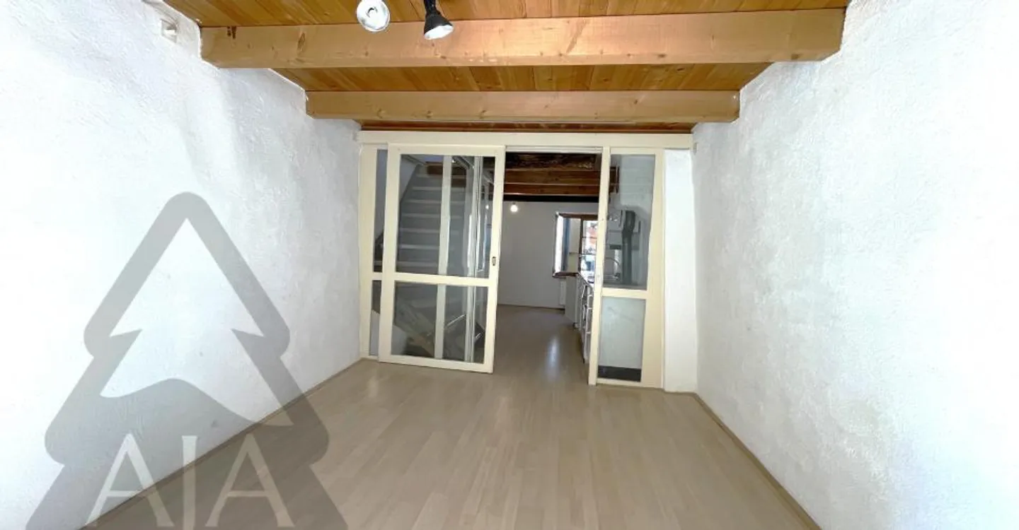 Cressier (in the Center of the Historic Village), charming 3-room terraced house - Photo 8 of 15