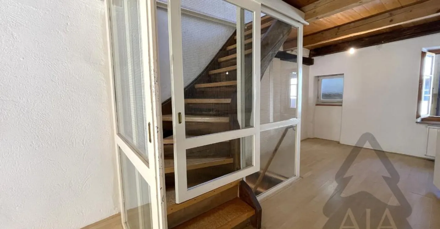 Cressier (in the Center of the Historic Village), charming 3-room terraced house - Photo 10 of 15