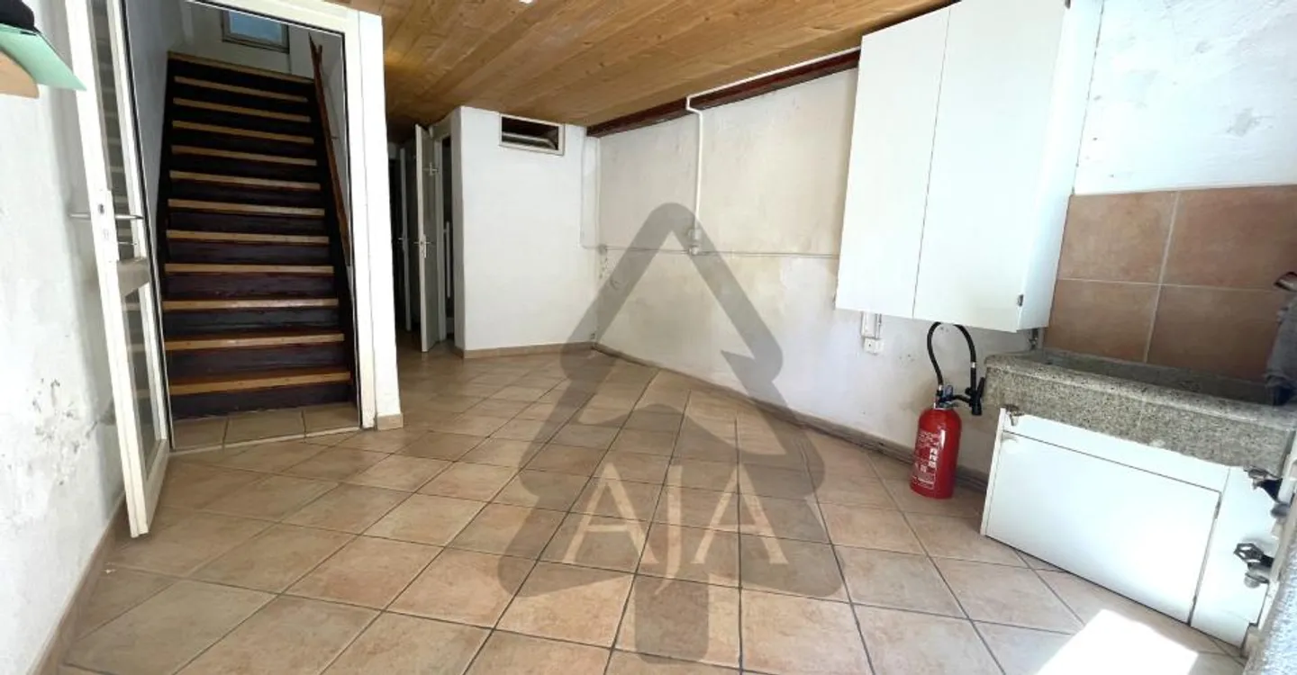 Cressier (in the Center of the Historic Village), charming 3-room terraced house - Photo 11 of 15