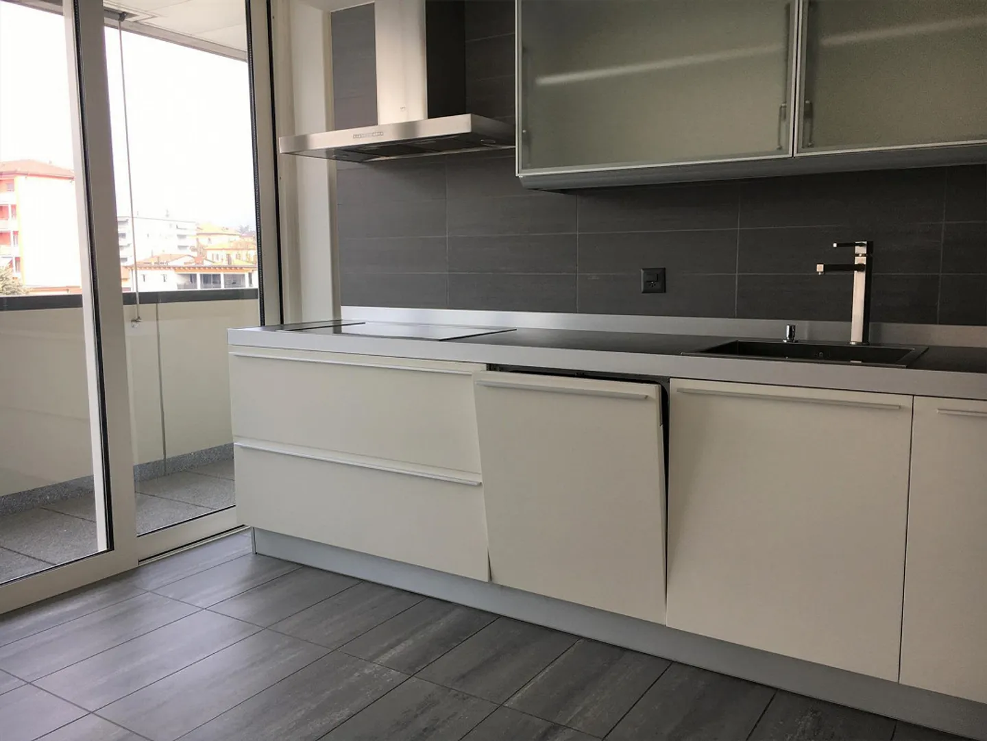 Mendrisio CENTRE GRAND appartement de 4.5 pièces avec terrasse - Photo 7 sur 19