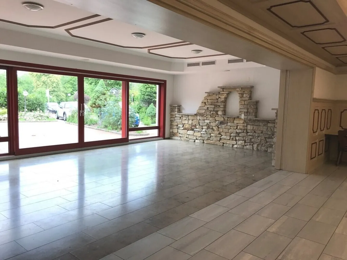 Restaurant zur Zwischennutzung befristet bis 31.12.2027 - Photo 5 of 9